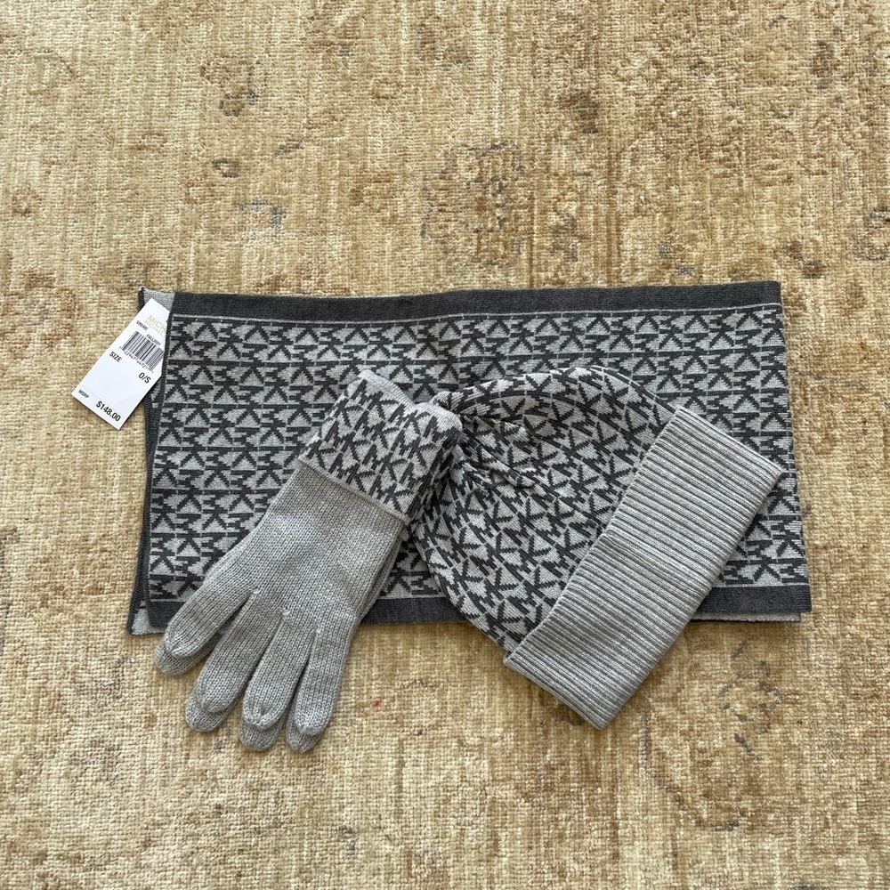 Michael Kors Dark Gray and Light Gray Patterned Scarf